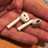 AirPods