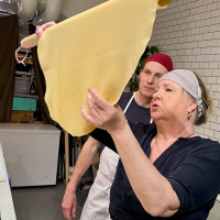 Helena bytte bana och blev diplomerad pastamakare