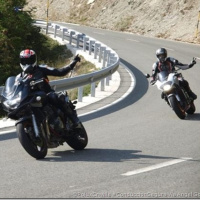 Prog. 104. ¿Es sancionable soltar el manillar?