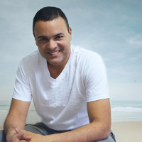 Un motivador encuentro con el cantautor venezolano Jannio Hidalgo. Episodio #9