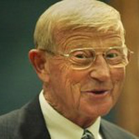 *Extra - Celebrities - Lou Holtz