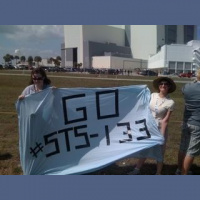 Waving the astronauts off on their way! :) #nasatweetup 
