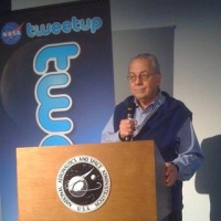 David Morrison talks about searching for life #nasatweetup Debunks myths #spacenomad