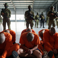 Hora América - Nueva masacre con presos muertos en una cárcel de Ecuador - 11/11/25