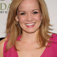 Moorhead native pays tribute to her late father during her interview with Vineeta Sawkar.