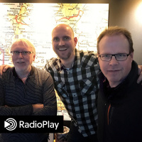 Ståuppande stockholmare med ett gigantiskt himmelsblått hjärta - Fritte Fritzson