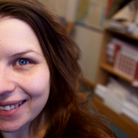 Unga törs inte skaffa barn i Finland och för lite feminism i Ryssland 