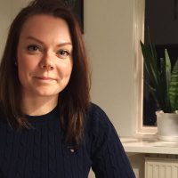 Nadjas svåra barndom har gett kraft / Rankka lapsuus on antanu voimaa