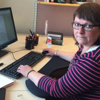 Olika sätt att få nyanlända med i vårt samhälle / Eri mallia saaja pakolaiset myötä meän yhteiskunthaan