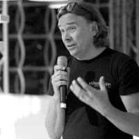 Blir man lyckligare av att bo i en stad? / Onkos sitä ilosempit jos assuu kaupungissa? 