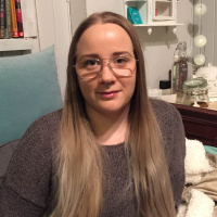 Kan sociala medier vara en orsak varför så många mår dåligt idag? / Onko sosiaaliset meetiat yks syy siihen miksi ihmiset voiva huonosti?