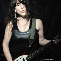 1823_Leigh Celent Castle Black frontwomen demonstrates why women are taking over.