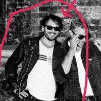 1525_DLG_Dr. Lisa talks with musician Sean Spada about his experience w/ hooking up with chicks from the internet.