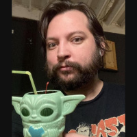 DLG304 Jake Flores talks comedy and polyamory. Hes really thought these topics through!