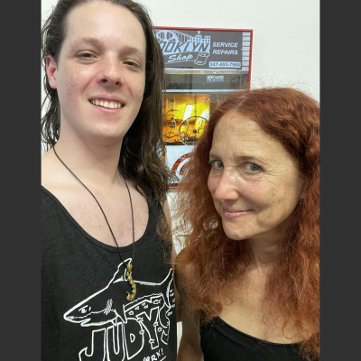 Dr. Lisa Gives A Sh*t