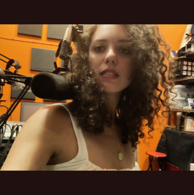 Dr. Lisa Gives A Sh*t