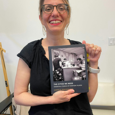 Dr. Lisa Gives A Sh*t