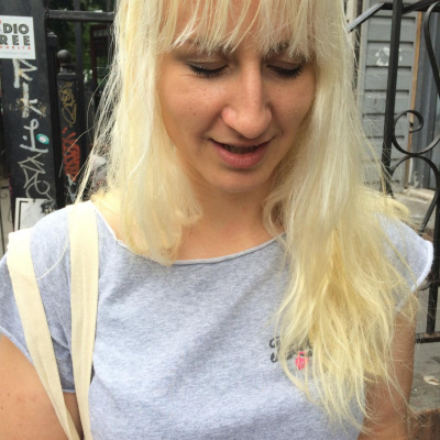 Dr. Lisa Gives A Sh*t