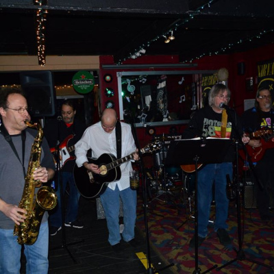 Gerry Finlays New York Tavern Open Mic Night