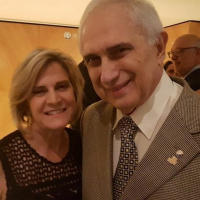 Dr. Leão Zagury agradeceu em nome dos fundadores da SBD o empenho e atuação da Dra. Hermelinda