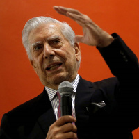 Vargas Llosa y la reconciliación con el Perú a 10 años del Nobel | EL MAL MENOR