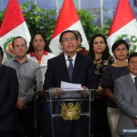 DIVAGACIONES DEL FIN DEL MUNDO: Un encierro necesario /El Mal Menor