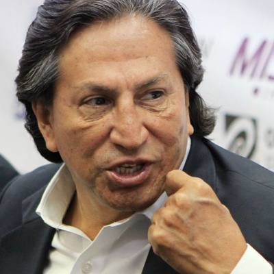 Por Favor, Cállennos