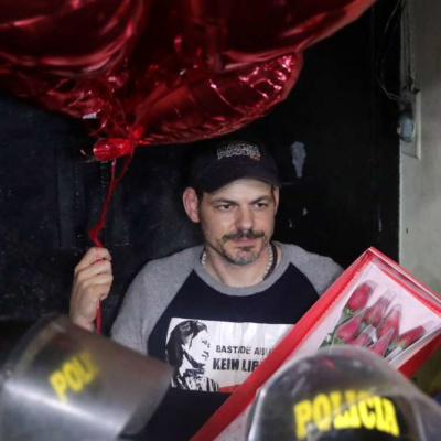 Por Favor, Cállennos