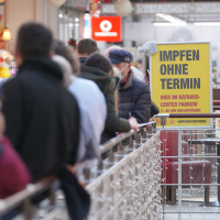 Verfassungsrechtler: Impfpflicht für Pflegeberufe ist juristisch unstrittig