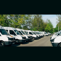 Commerciali leggeri, giù le immatricolazioni ma arrivano gli incentivi porto di Napoli stop alla serrata dei tir