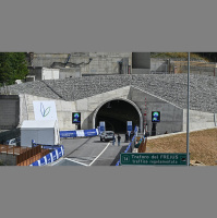 Frejus, aperta la seconda canna - Brennero, i costi dei divieti ai nostri tir