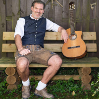 Musikkabarettist Thomas Mayer alias Vogelmayer