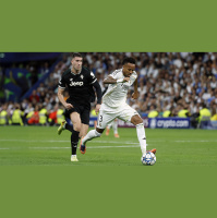 A testa alta e a mani vuote 