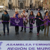 VIVA LA RADIO. La actualidad manda entrevista. Doble manifestación para el Día Internacional de la Mujer