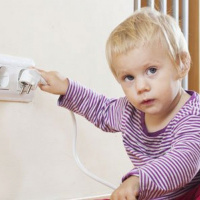 VIVA LA RADIO. Es importante desinfectarse al llegar a casa con una solución de agua y lejía