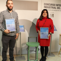 VIVA LA RADIO. Levels un prototipo de silla- taburete que se adapta a las circunstancias