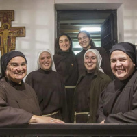 VIVA LA RADIO. Aprovechamos esta situación como un regalo para convivir entre nosotras