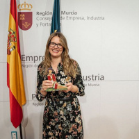 VIVA LA RADIO. El factor humano. Iniciativas innovadoras de éxito, protagonizadas por Mujeres Emprendedoras de la Región