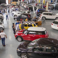 VIVA LA RADIO. Disminuye la venta de vehículos de ocasión en la Región mientras aumenta en el conjunto del país