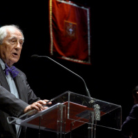 VIVA LA RADIO. Inocencio Arias, pregonero de la Semana Santa de Murcia: el reparto de caramelos es una tradición con un significado