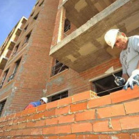 VIVA LA RADIO. El sector de la construcción solicita el cierre de su actividad para poder acogerse al ERTE