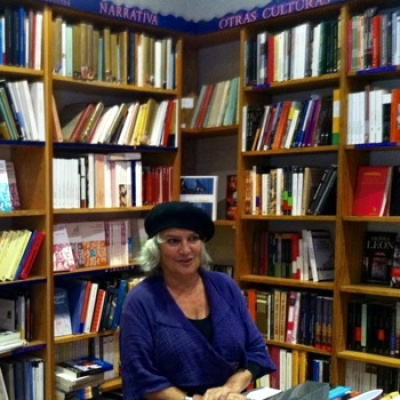 Al Otro Lado Del Libro