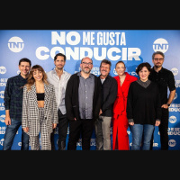 Borja Cobeaga: El cuarentón de la serie soy yo... con la forma más bella de Juan Diego Botto