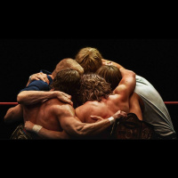 Kinótico en Onda Cero. El clan de hierro y la transformación física de Zac Efron