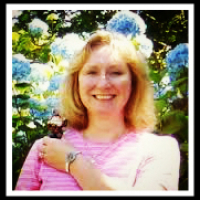 Mary Blackburn of EasyGlutenFreeLiving.com (Health Blogger Interview) on product creation and more!