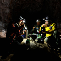 Filmtipp: Deep Time – 40 Tage Extremerfahrung