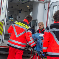 Rettungsdienste unter Druck: Warum allein mehr Personal nicht hilft