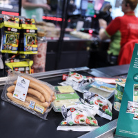 Penny berechnet Verkaufspreise inklusive Umweltkosten