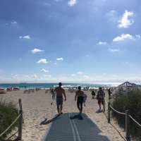 Surfen und helfen: Deutsche Pflegekräfte in den USA