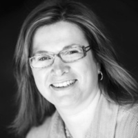 Nov 2015 - Dee Clayton - Simply Amazing Training and Taming Your Public Speaking Monkeys